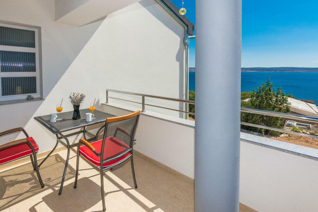 Apartmani Jadranka Starigrad Paklenica Bagian luar foto