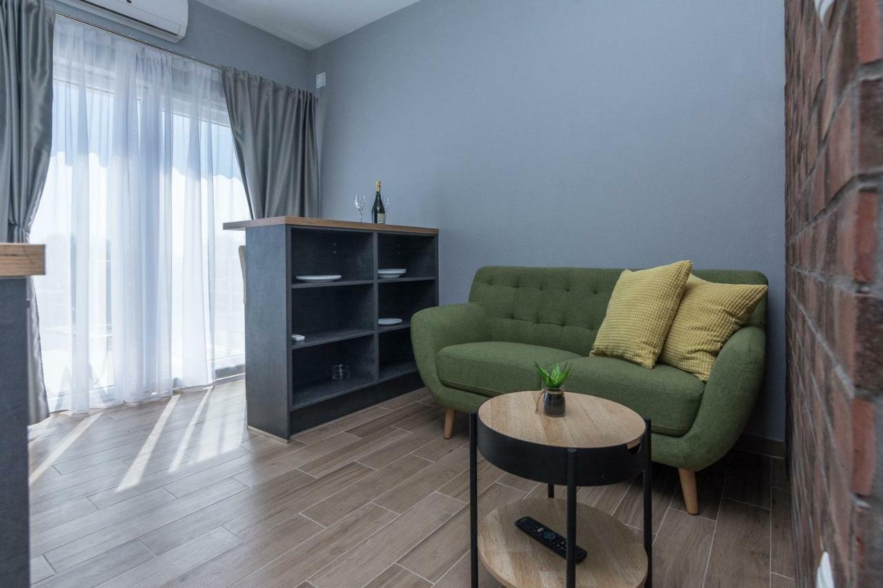 Apartmani Jadranka Starigrad Paklenica Bagian luar foto