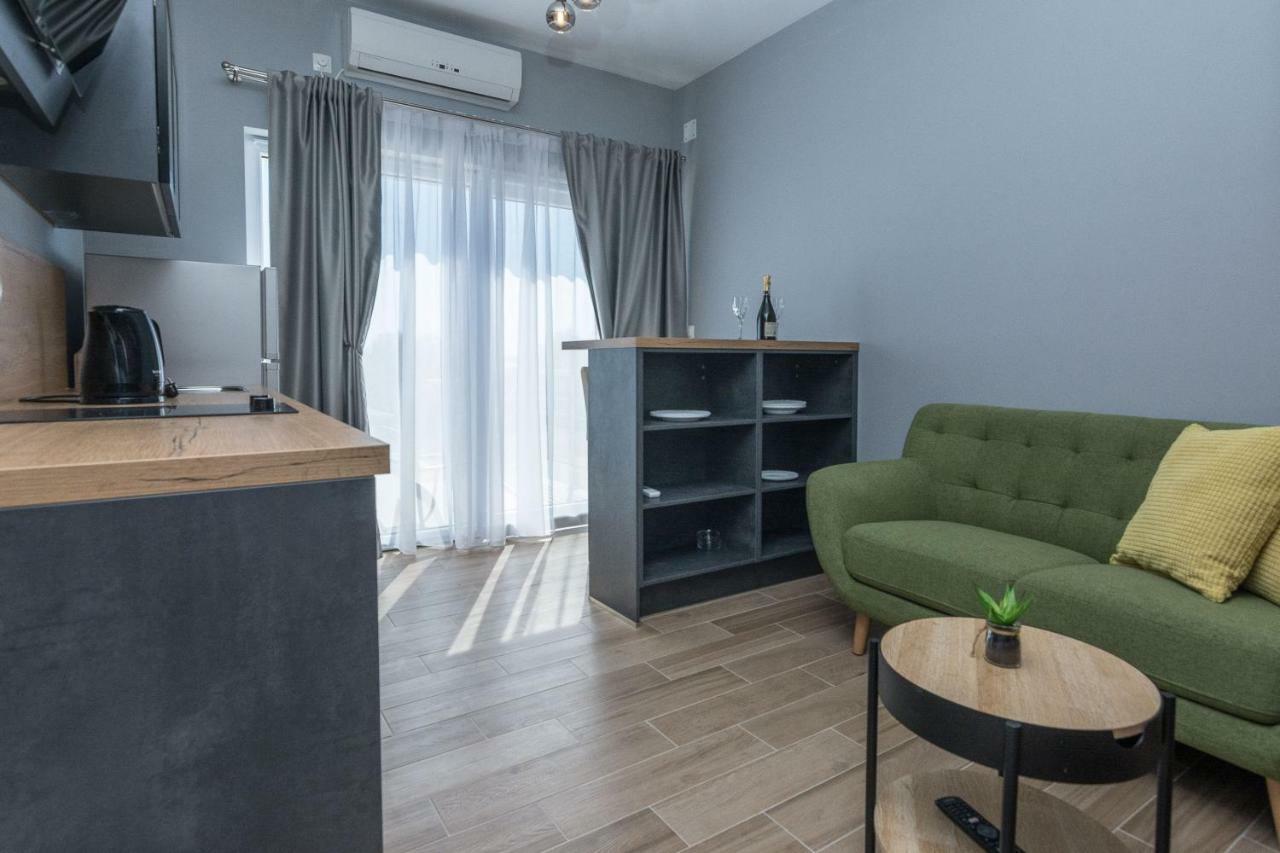 Apartmani Jadranka Starigrad Paklenica Bagian luar foto